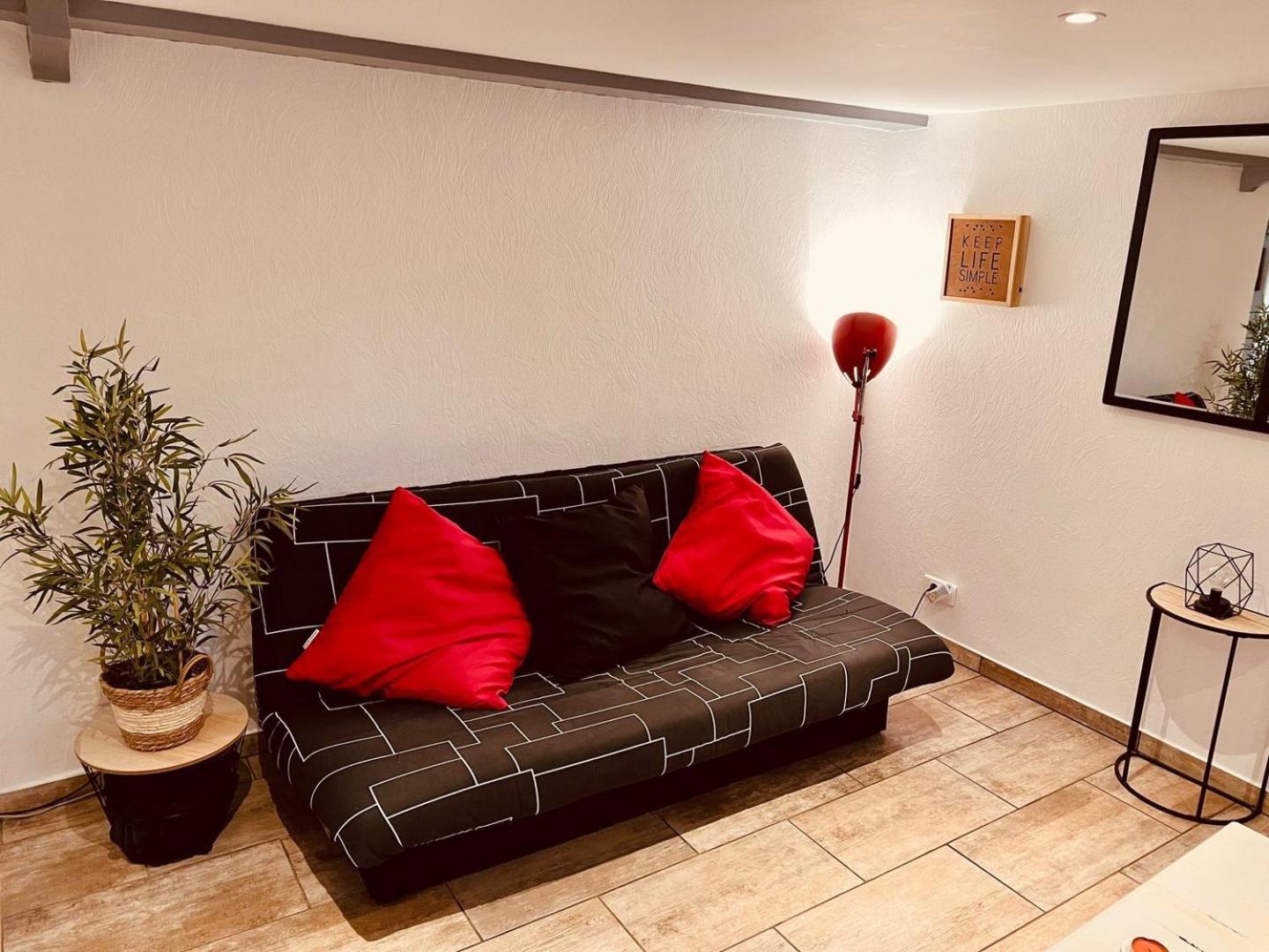 Le Camille Charming With Garden 5 Min Chu Apartment Poitiers Bagian luar foto