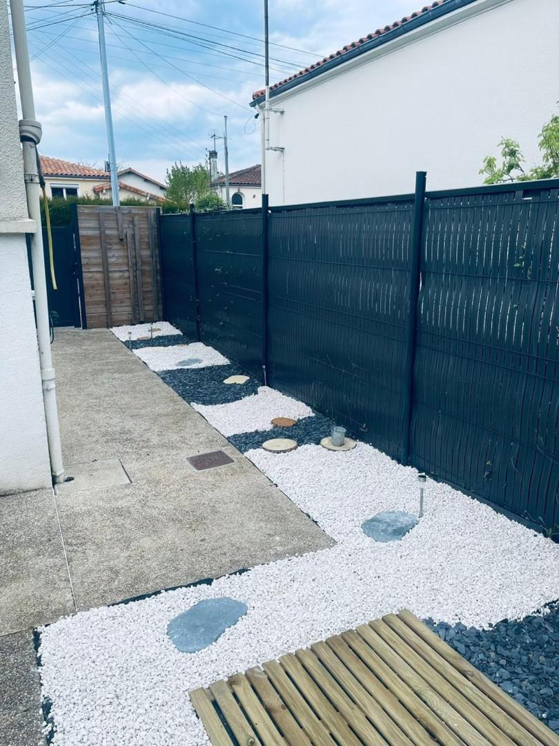 Le Camille Charming With Garden 5 Min Chu Apartment Poitiers Bagian luar foto
