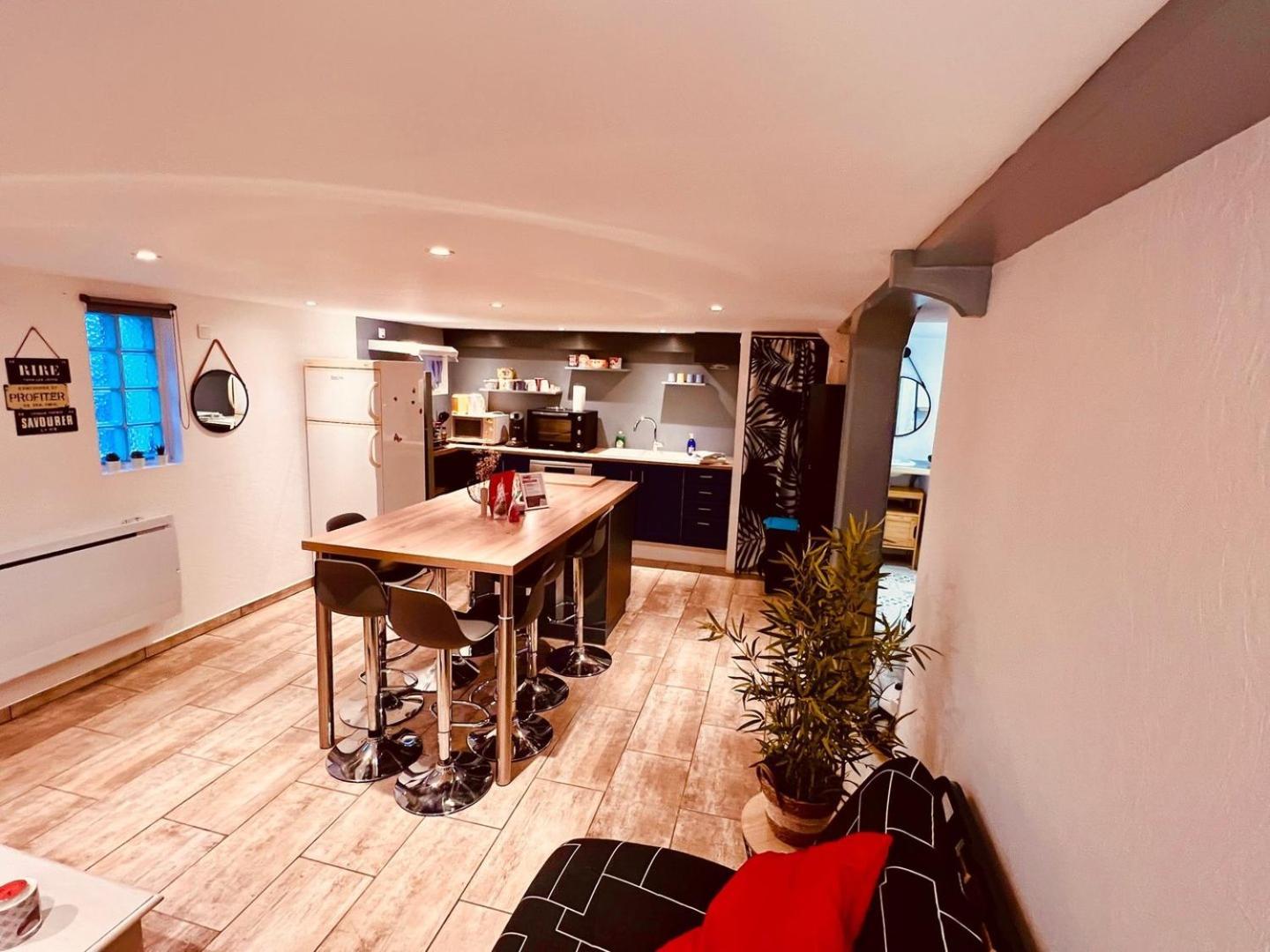 Le Camille Charming With Garden 5 Min Chu Apartment Poitiers Bagian luar foto